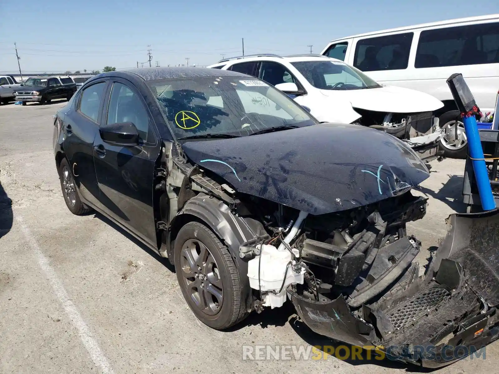 1 Photograph of a damaged car 3MYDLBYV3KY508056 TOYOTA YARIS 2019