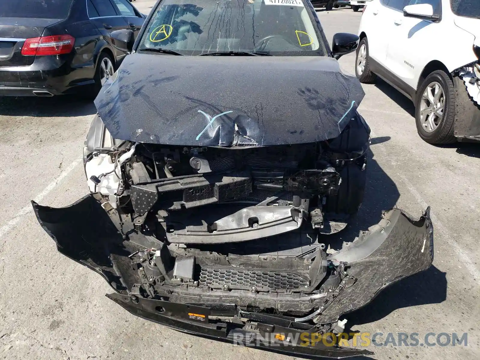 9 Photograph of a damaged car 3MYDLBYV3KY508056 TOYOTA YARIS 2019