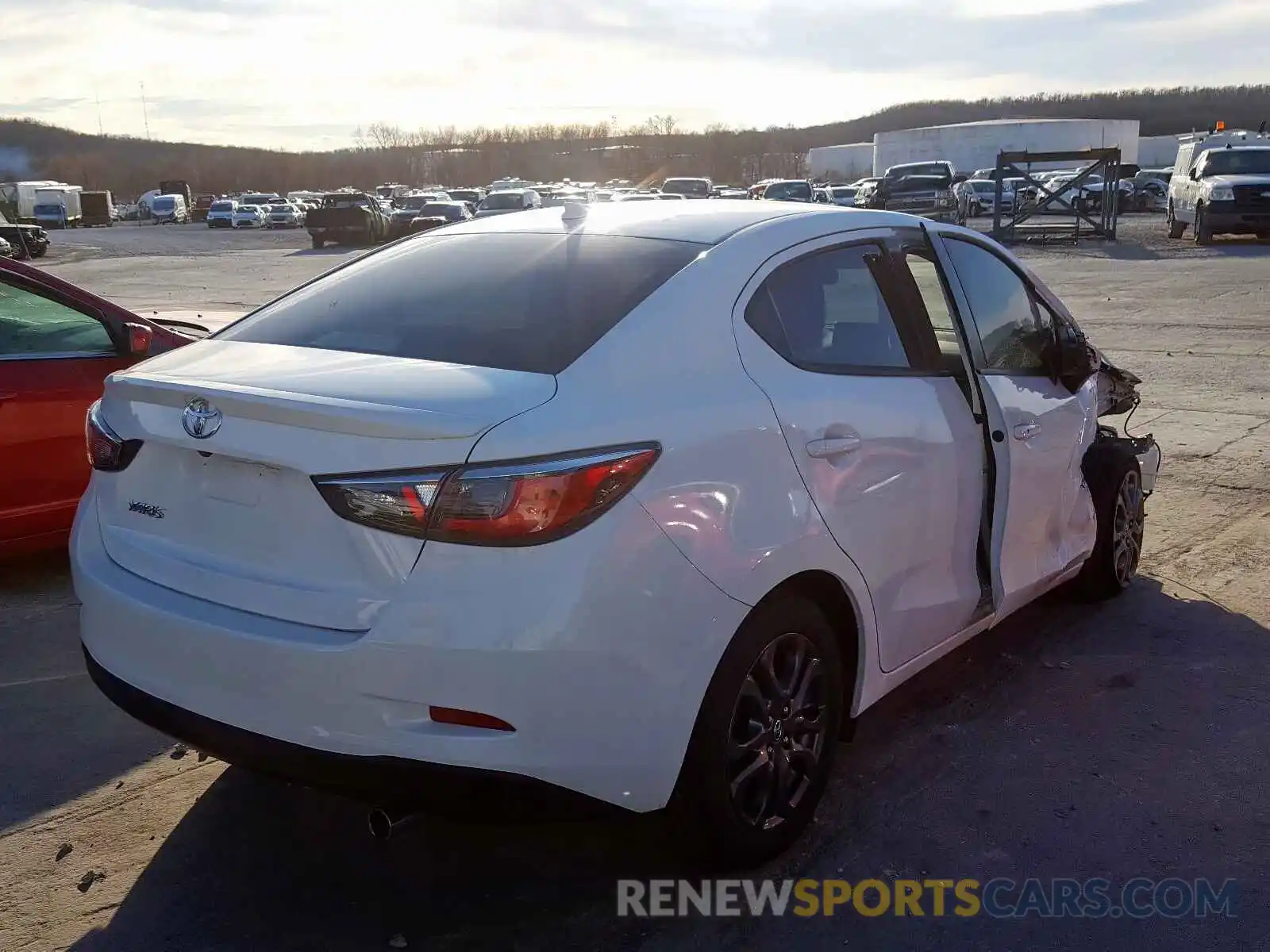 4 Photograph of a damaged car 3MYDLBYV3KY512091 TOYOTA YARIS 2019