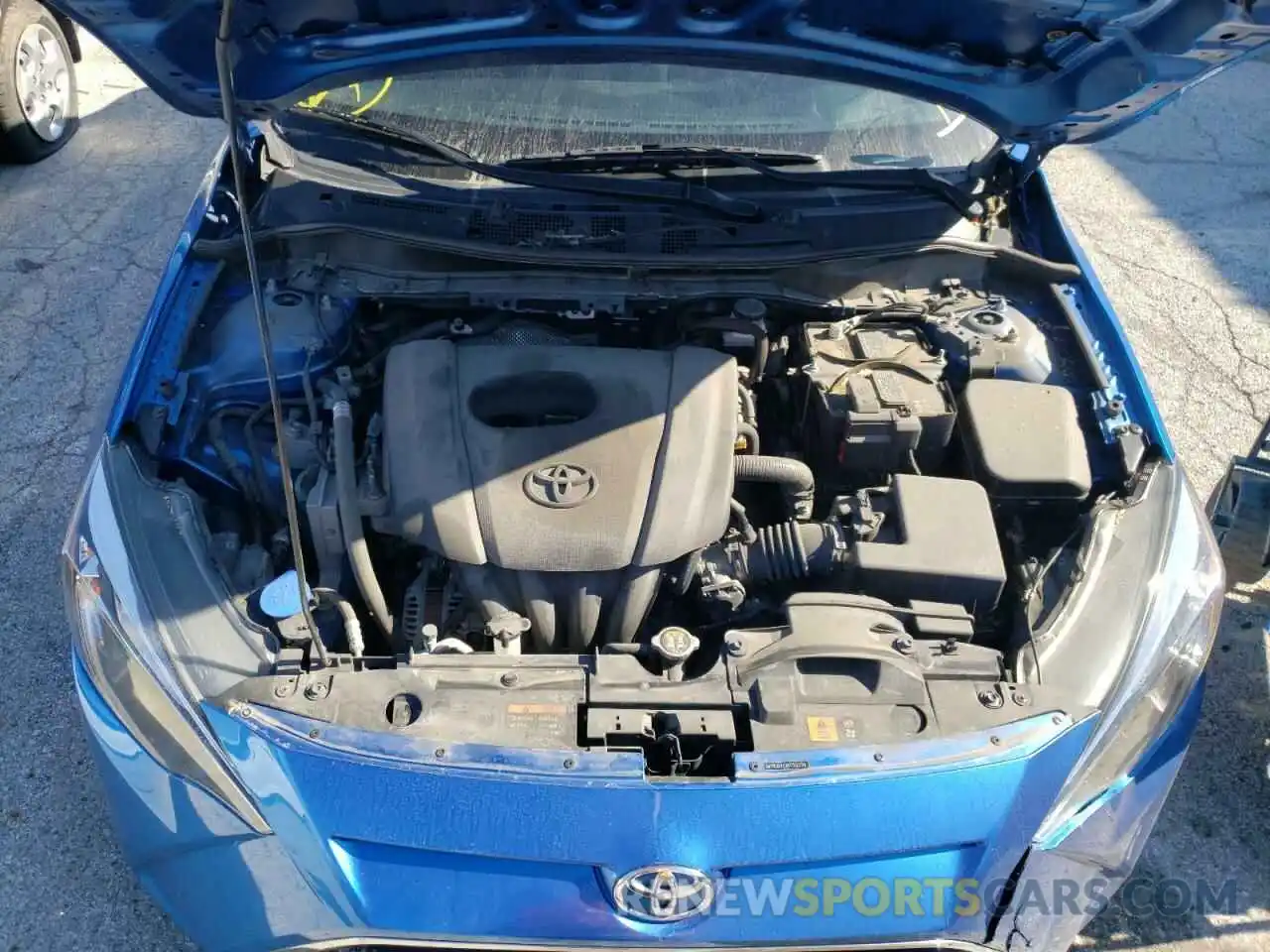 7 Photograph of a damaged car 3MYDLBYV3KY512320 TOYOTA YARIS 2019