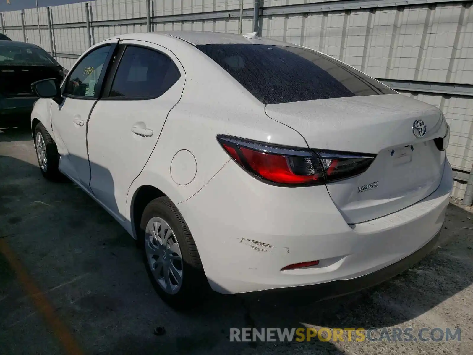 3 Photograph of a damaged car 3MYDLBYV3KY512401 TOYOTA YARIS 2019