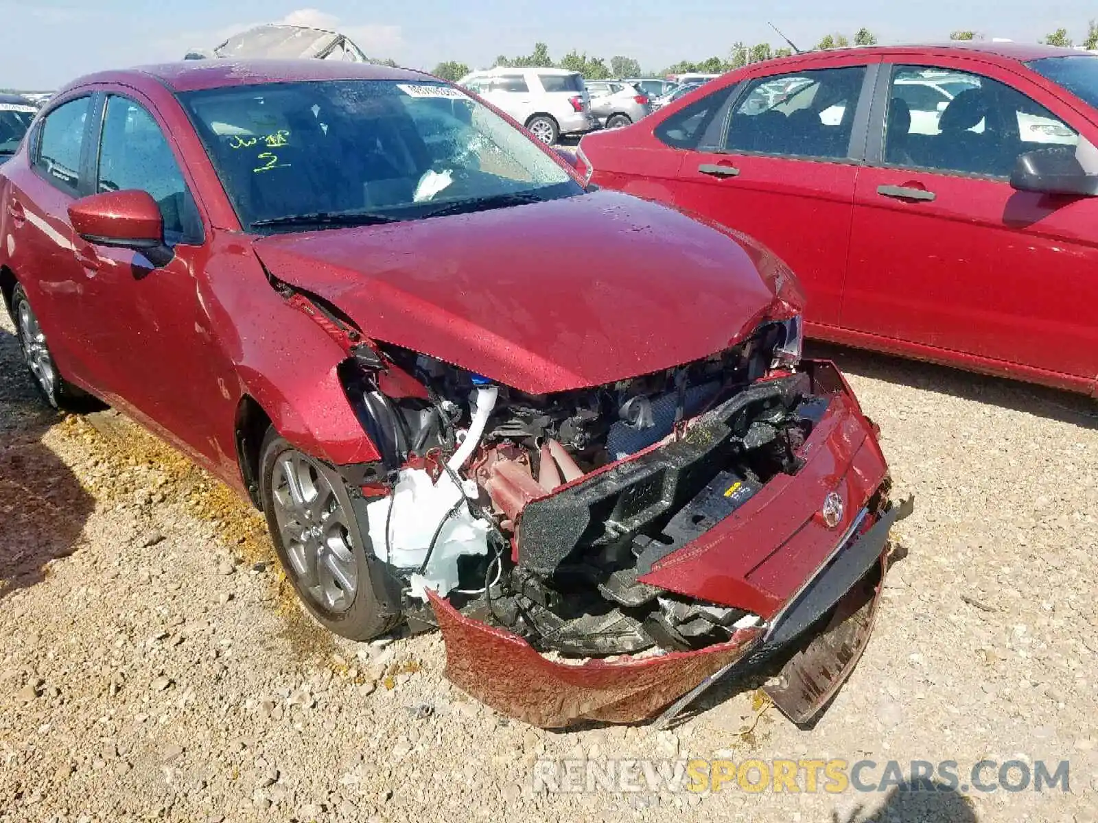 9 Photograph of a damaged car 3MYDLBYV3KY512933 TOYOTA YARIS 2019