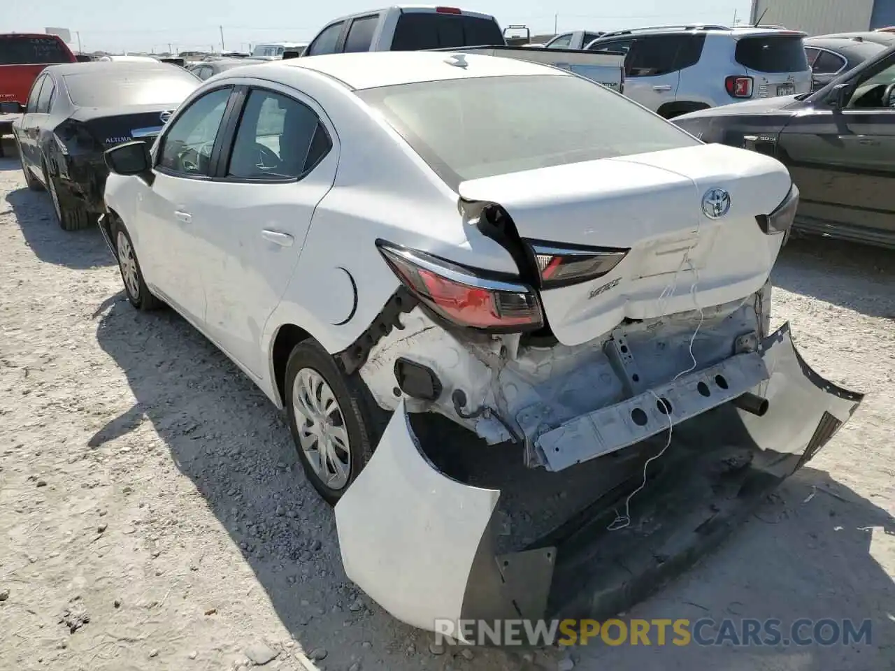 3 Photograph of a damaged car 3MYDLBYV3KY513581 TOYOTA YARIS 2019