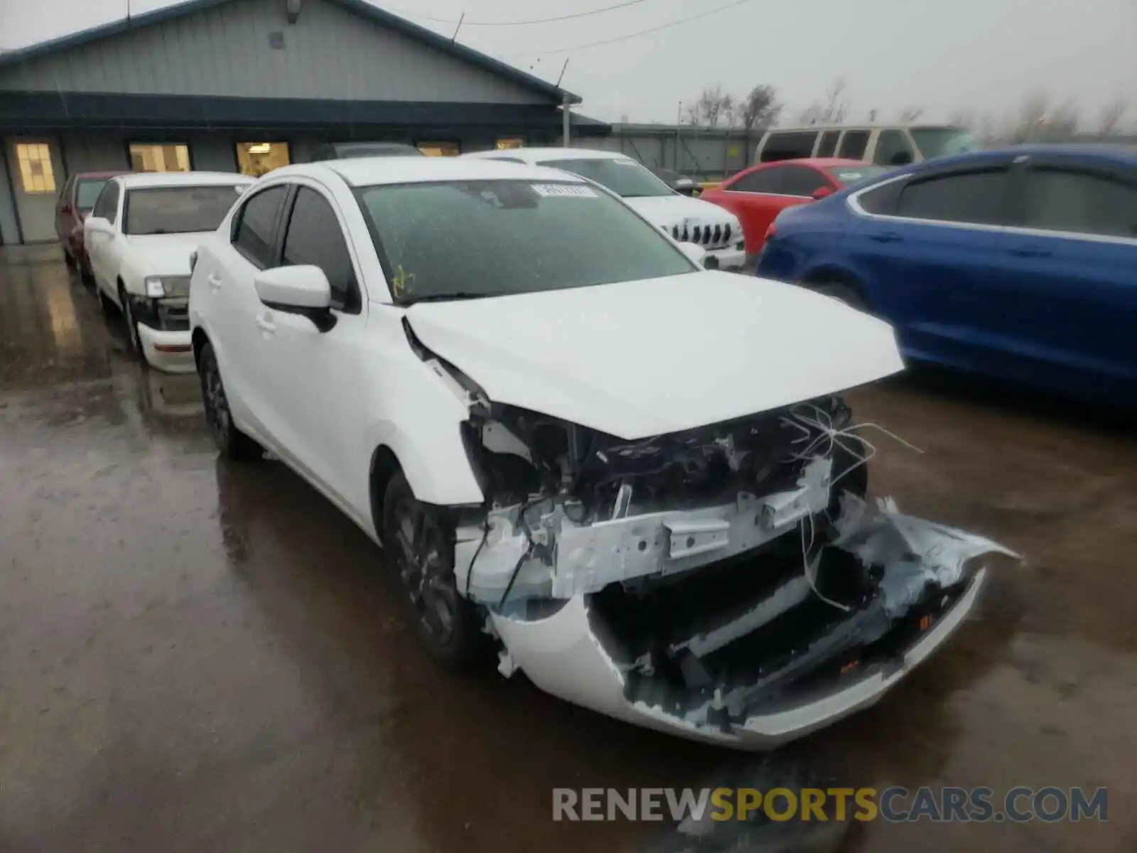 1 Photograph of a damaged car 3MYDLBYV3KY515444 TOYOTA YARIS 2019