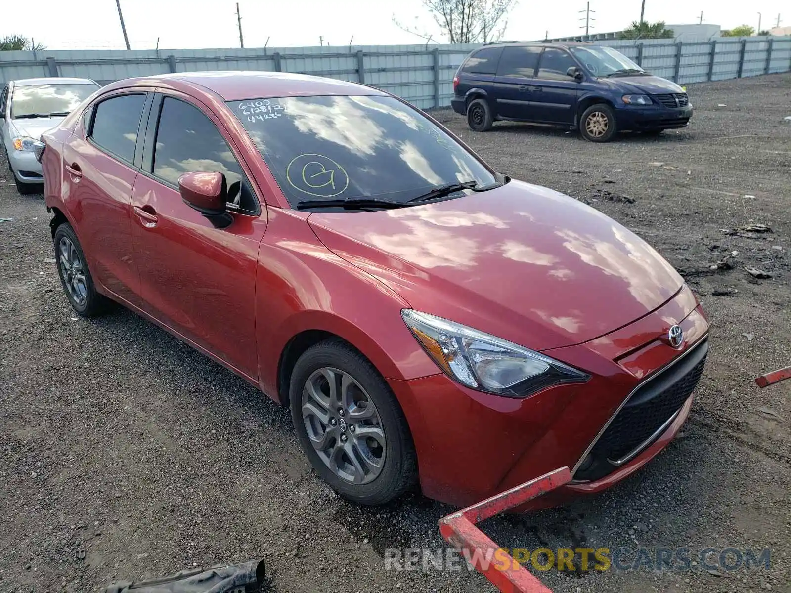 1 Photograph of a damaged car 3MYDLBYV3KY516402 TOYOTA YARIS 2019