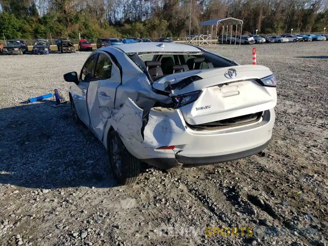 9 Photograph of a damaged car 3MYDLBYV3KY516755 TOYOTA YARIS 2019