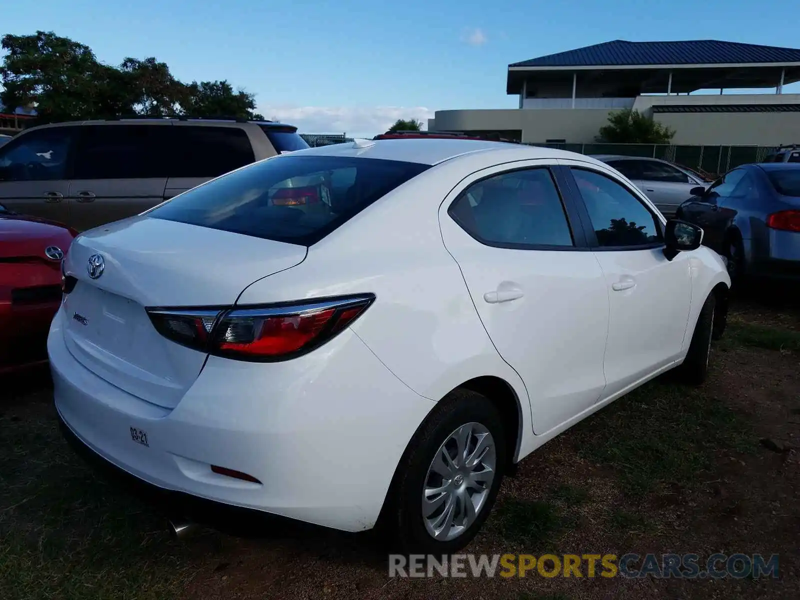 4 Photograph of a damaged car 3MYDLBYV3KY518330 TOYOTA YARIS 2019