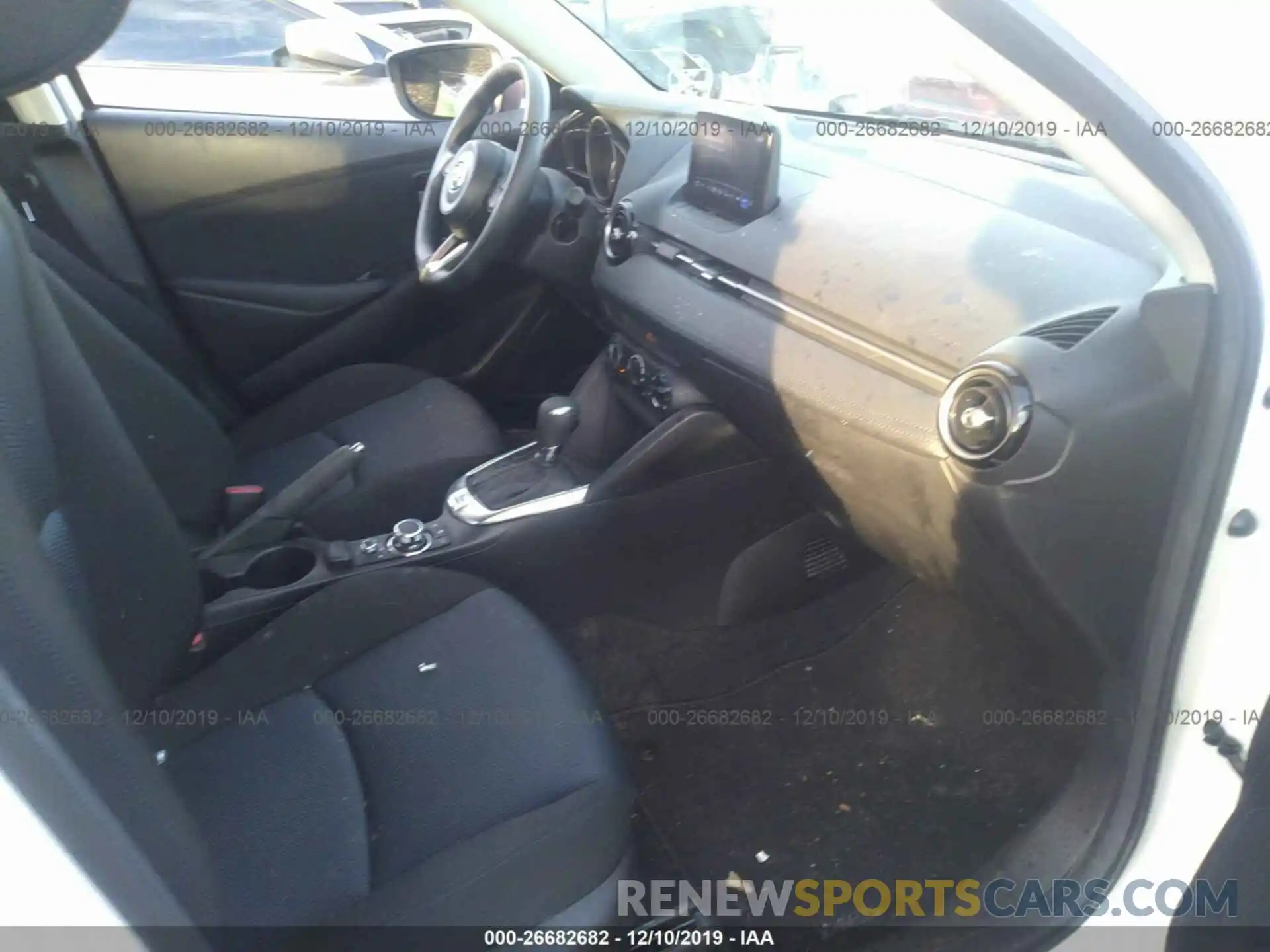 5 Photograph of a damaged car 3MYDLBYV3KY520241 TOYOTA YARIS 2019