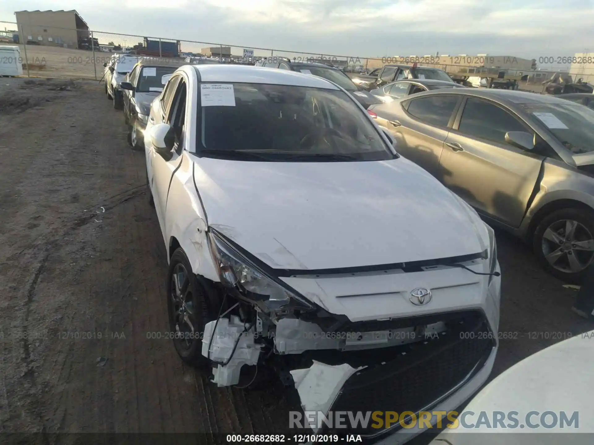 6 Photograph of a damaged car 3MYDLBYV3KY520241 TOYOTA YARIS 2019