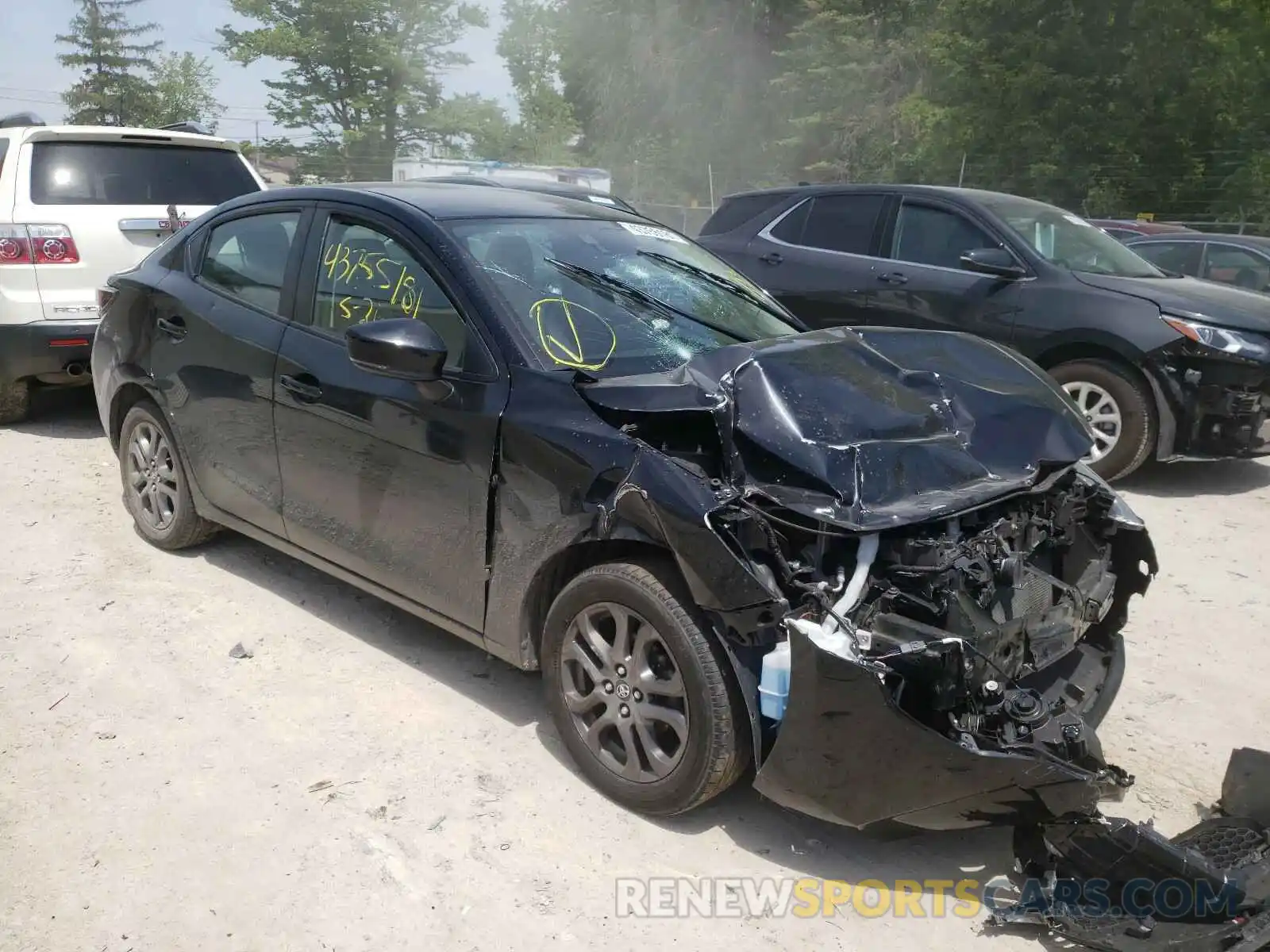 1 Photograph of a damaged car 3MYDLBYV3KY520448 TOYOTA YARIS 2019