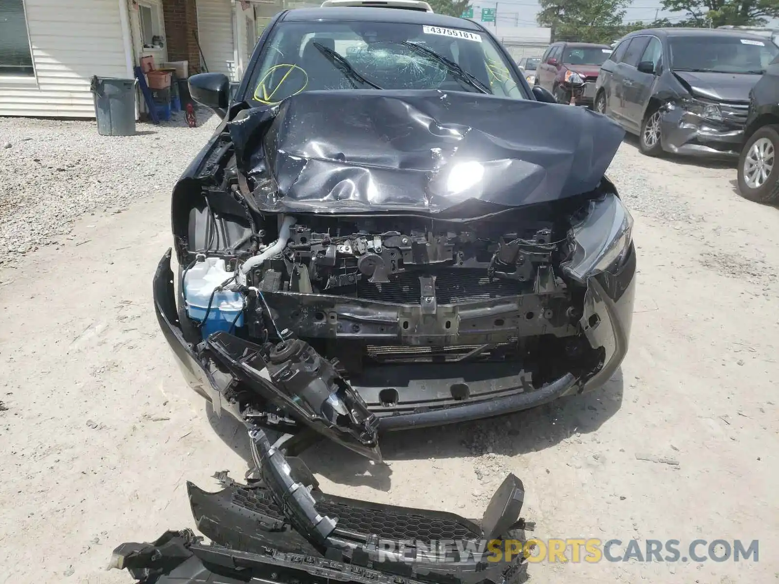 9 Photograph of a damaged car 3MYDLBYV3KY520448 TOYOTA YARIS 2019