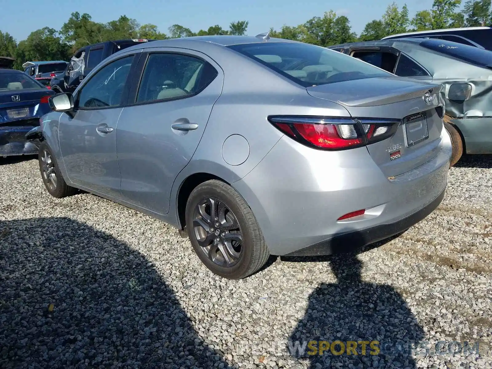 2 Photograph of a damaged car 3MYDLBYV3KY520451 TOYOTA YARIS 2019