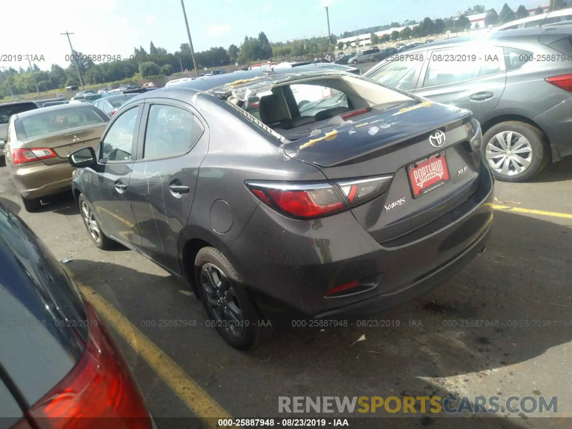 3 Photograph of a damaged car 3MYDLBYV3KY520675 TOYOTA YARIS 2019