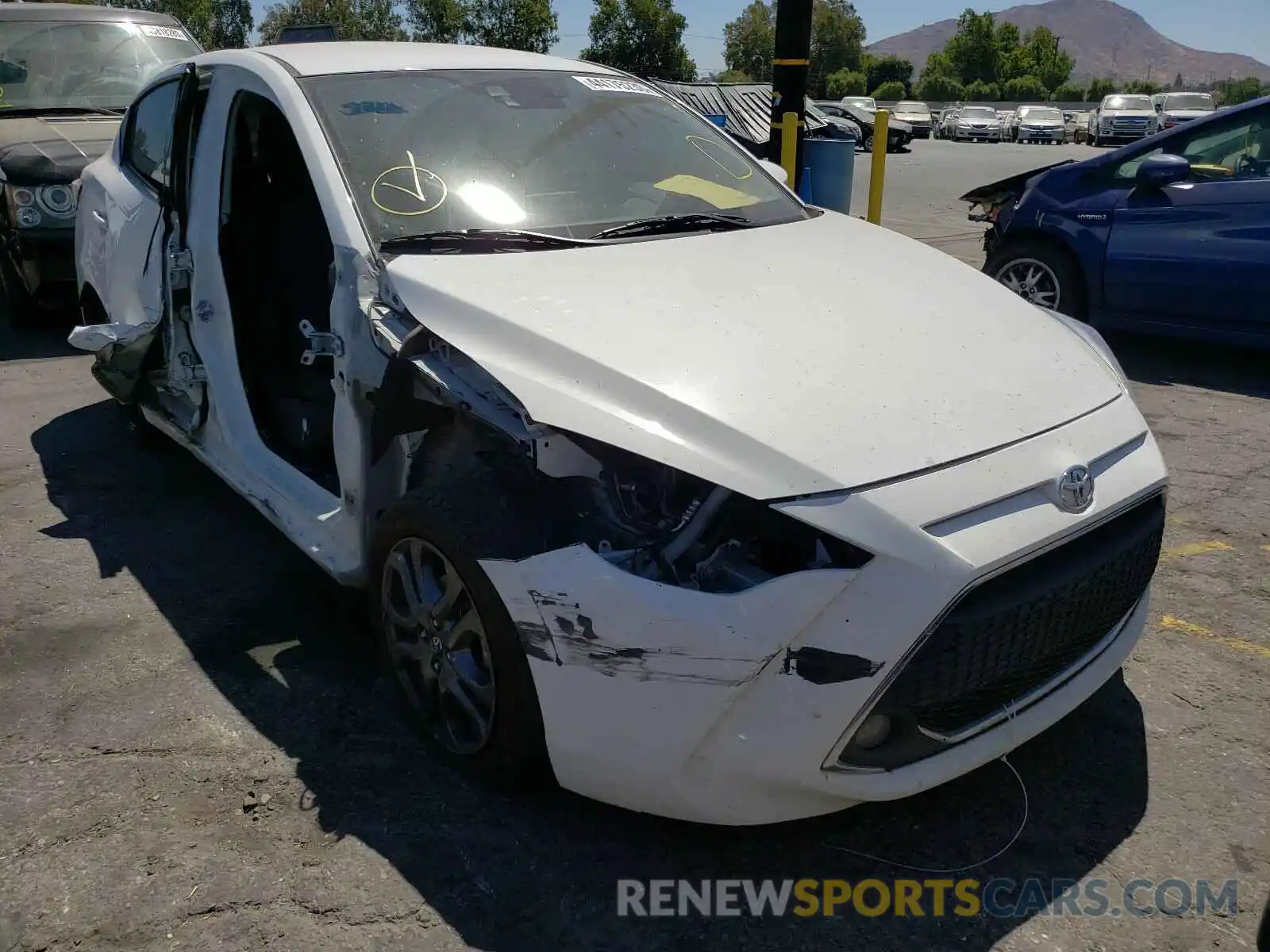 1 Photograph of a damaged car 3MYDLBYV3KY521700 TOYOTA YARIS 2019