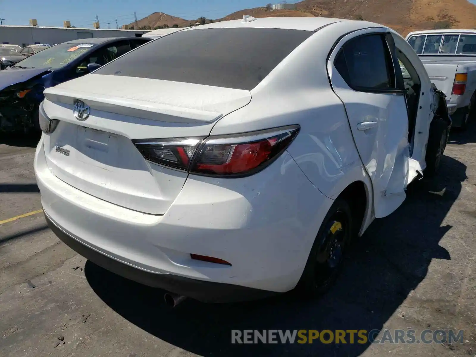 4 Photograph of a damaged car 3MYDLBYV3KY521700 TOYOTA YARIS 2019