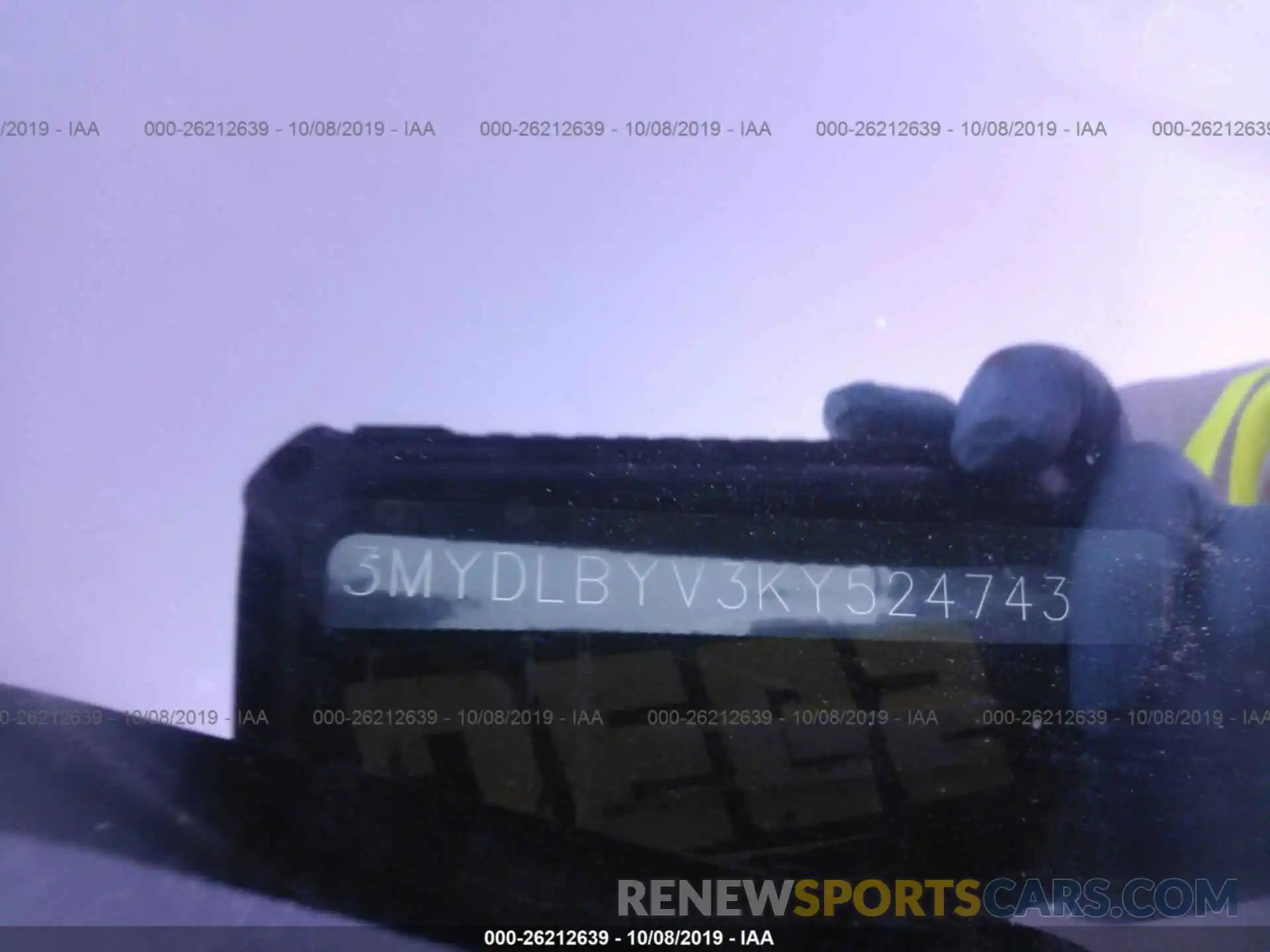 9 Photograph of a damaged car 3MYDLBYV3KY524743 TOYOTA YARIS 2019