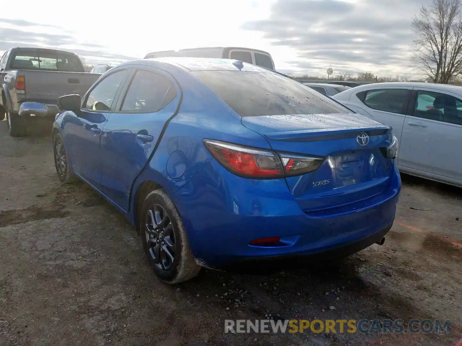 3 Photograph of a damaged car 3MYDLBYV3KY526055 TOYOTA YARIS 2019