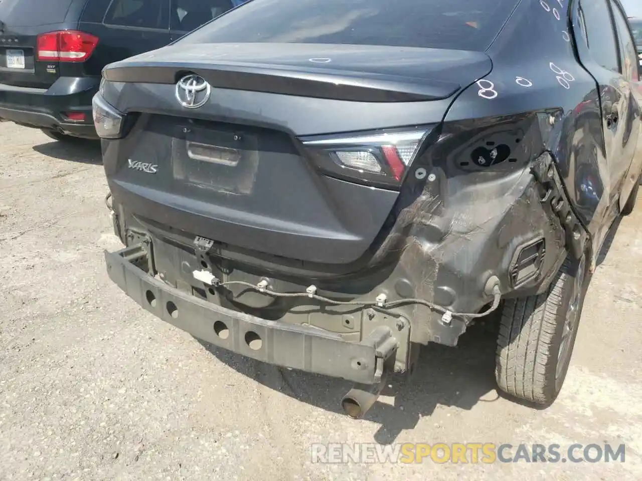 9 Photograph of a damaged car 3MYDLBYV3KY526234 TOYOTA YARIS 2019