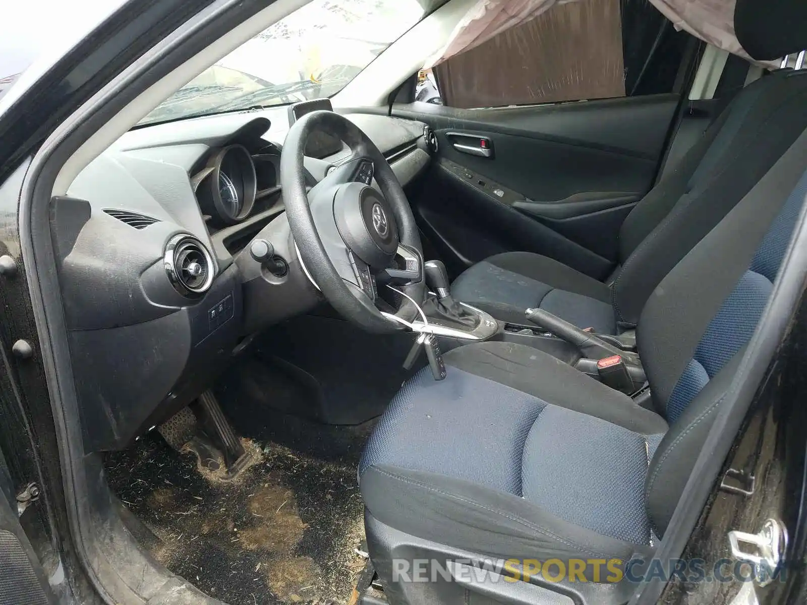 5 Photograph of a damaged car 3MYDLBYV3KY527142 TOYOTA YARIS 2019