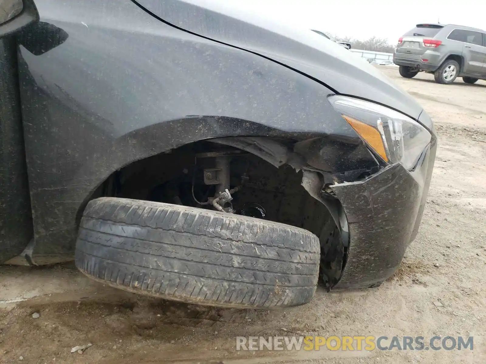 9 Photograph of a damaged car 3MYDLBYV3KY527142 TOYOTA YARIS 2019