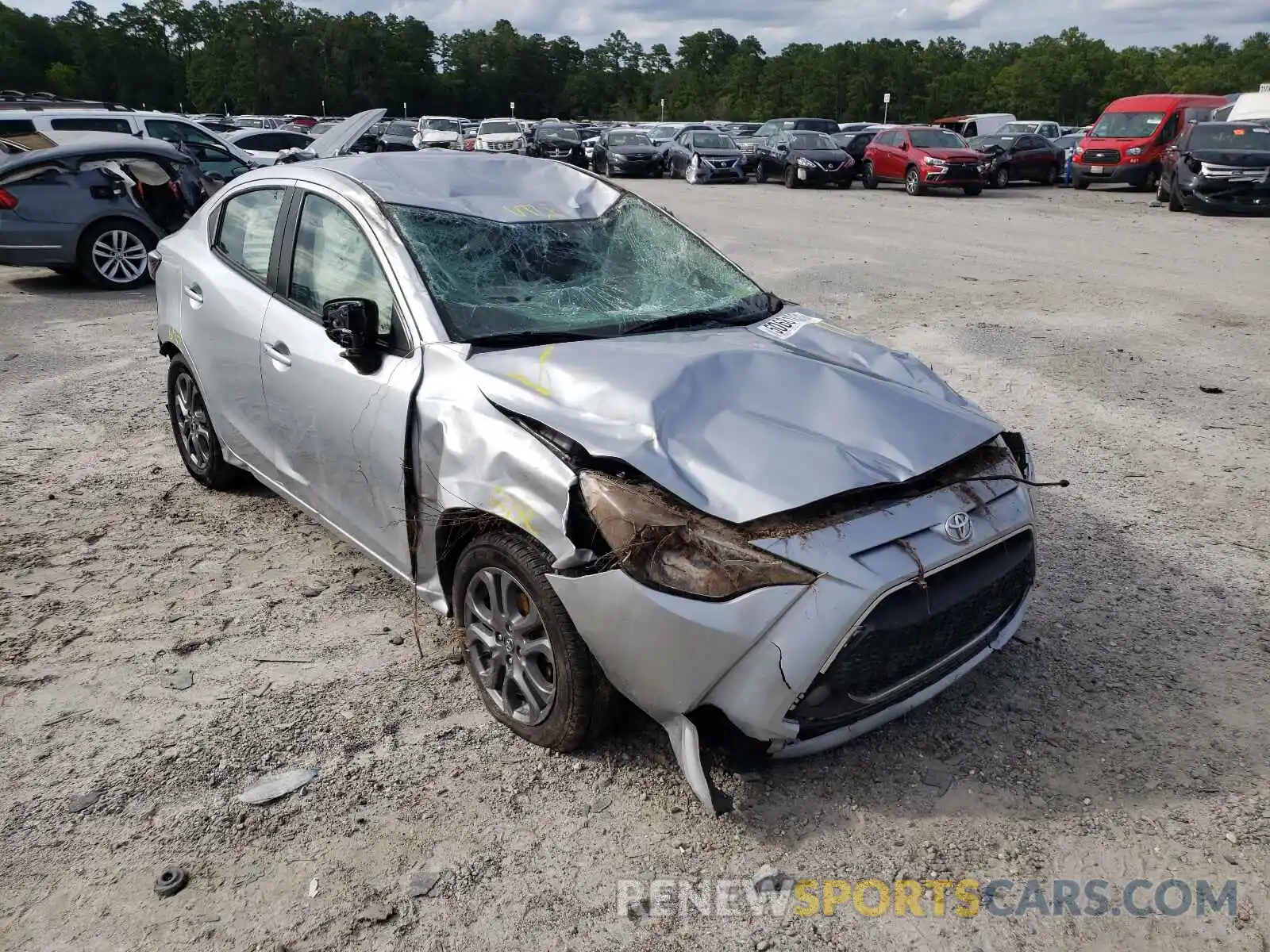 1 Photograph of a damaged car 3MYDLBYV4KY500175 TOYOTA YARIS 2019