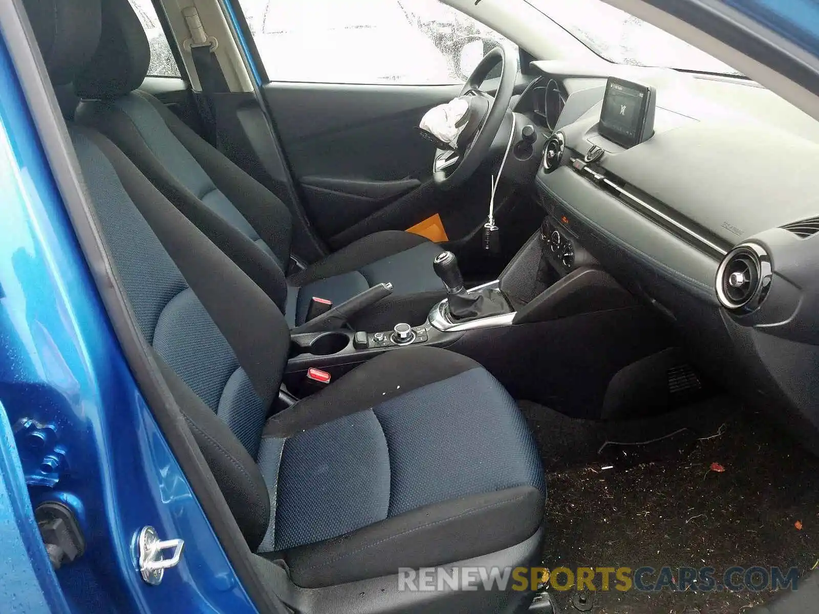 5 Photograph of a damaged car 3MYDLBYV4KY503318 TOYOTA YARIS 2019