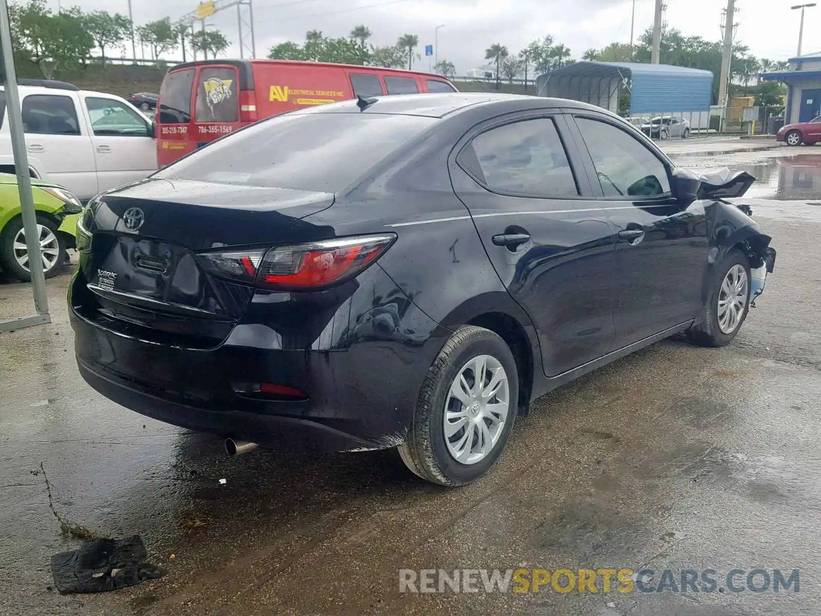 4 Photograph of a damaged car 3MYDLBYV4KY505103 TOYOTA YARIS 2019