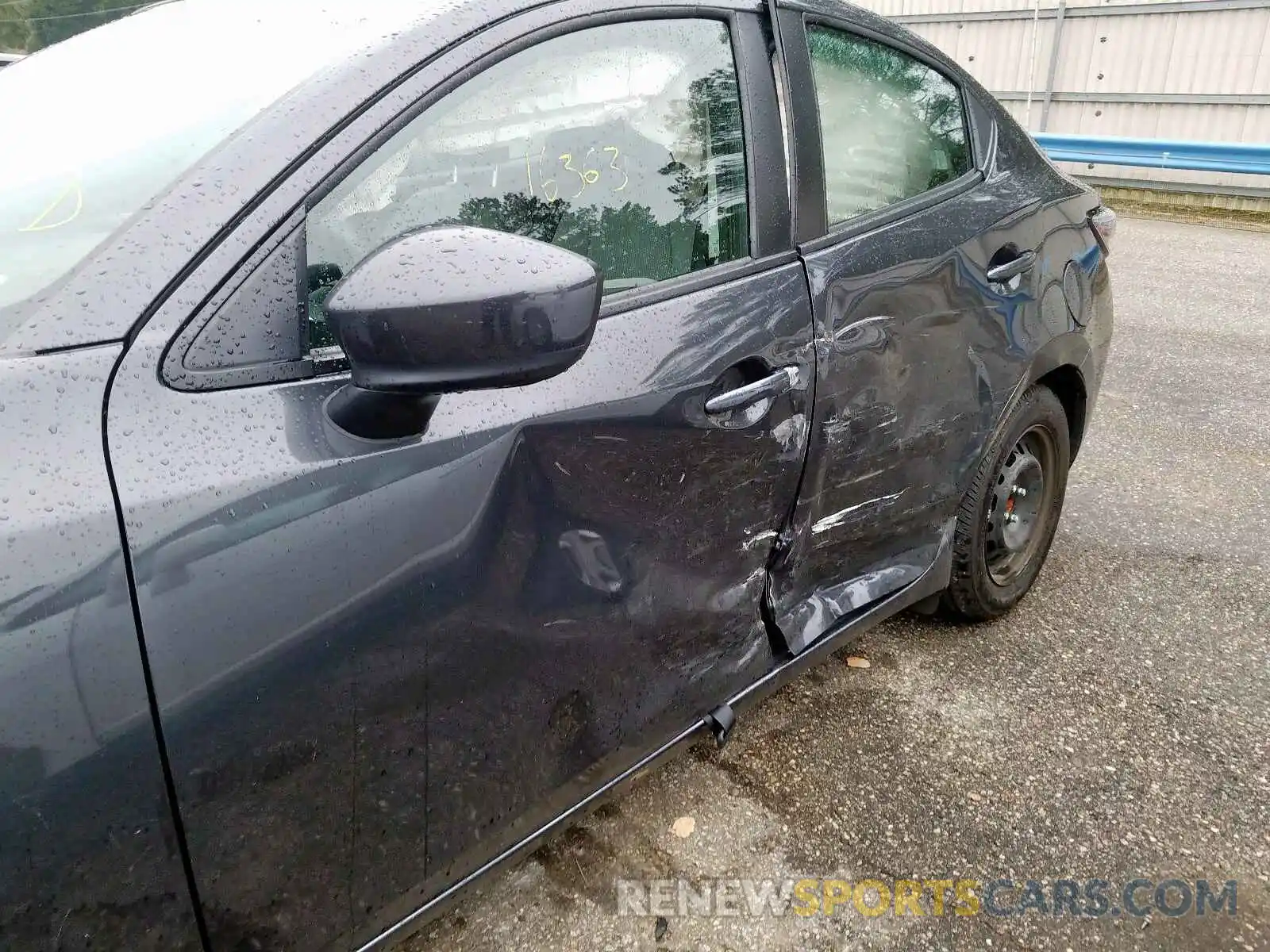 9 Photograph of a damaged car 3MYDLBYV4KY505229 TOYOTA YARIS 2019