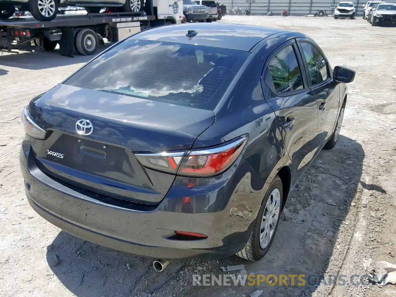 4 Photograph of a damaged car 3MYDLBYV4KY509183 TOYOTA YARIS 2019