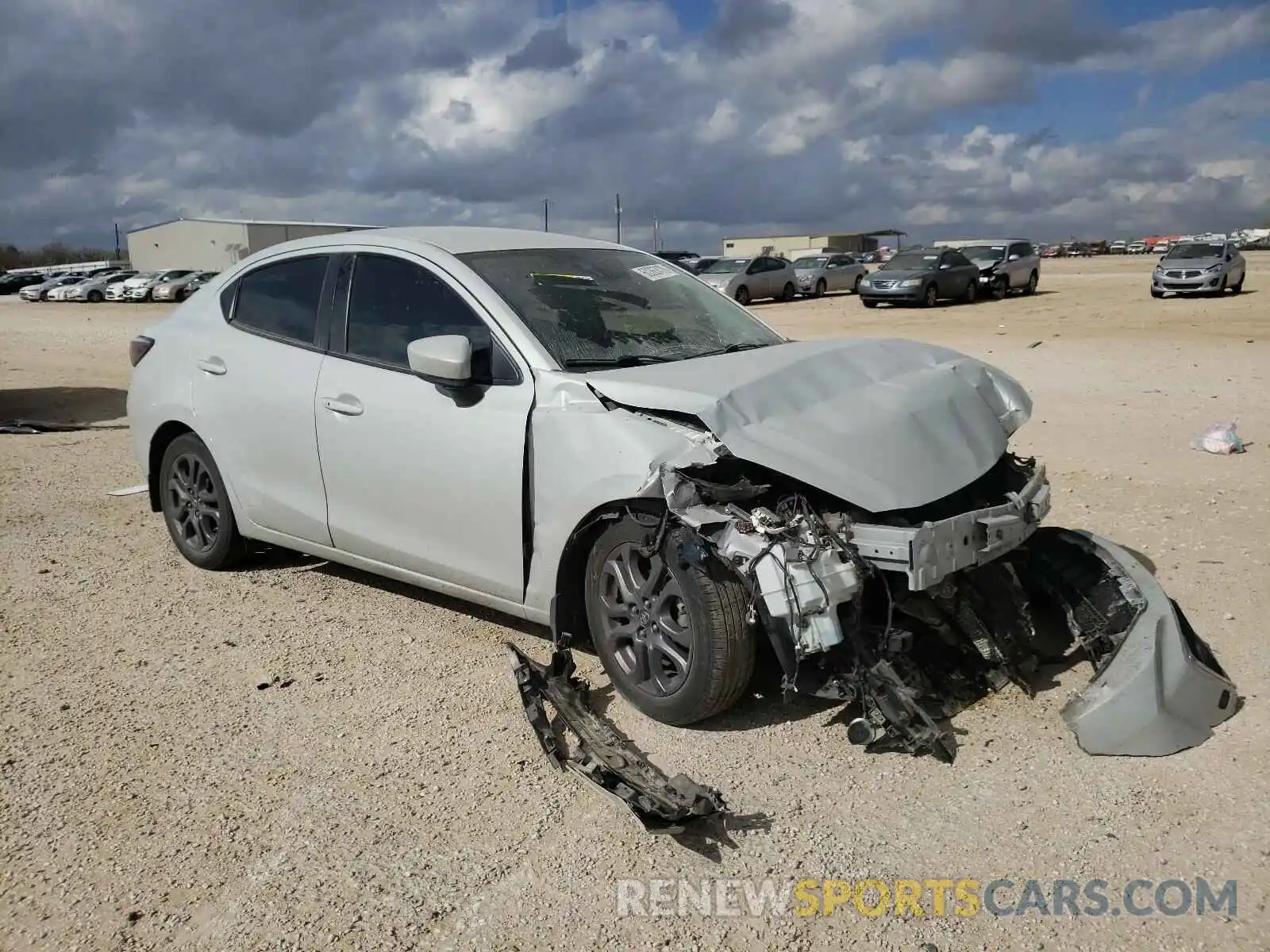 1 Photograph of a damaged car 3MYDLBYV4KY510446 TOYOTA YARIS 2019