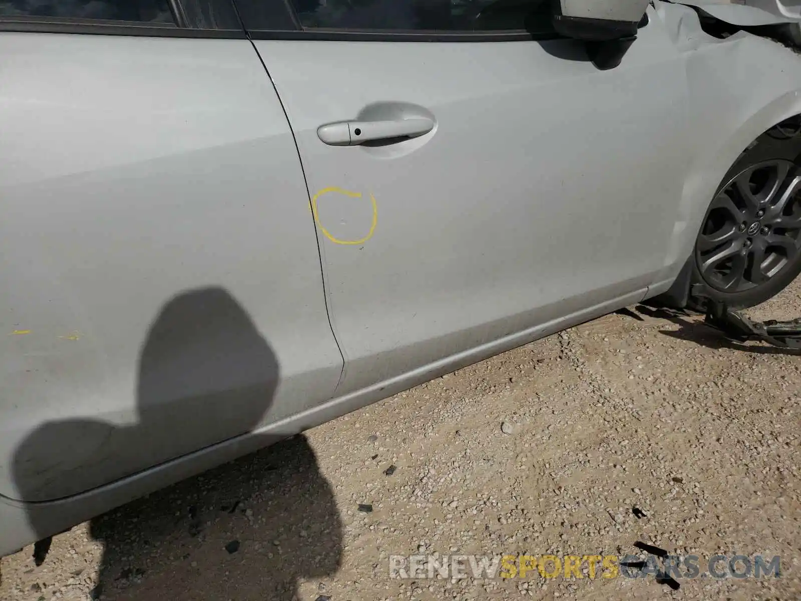 9 Photograph of a damaged car 3MYDLBYV4KY510446 TOYOTA YARIS 2019