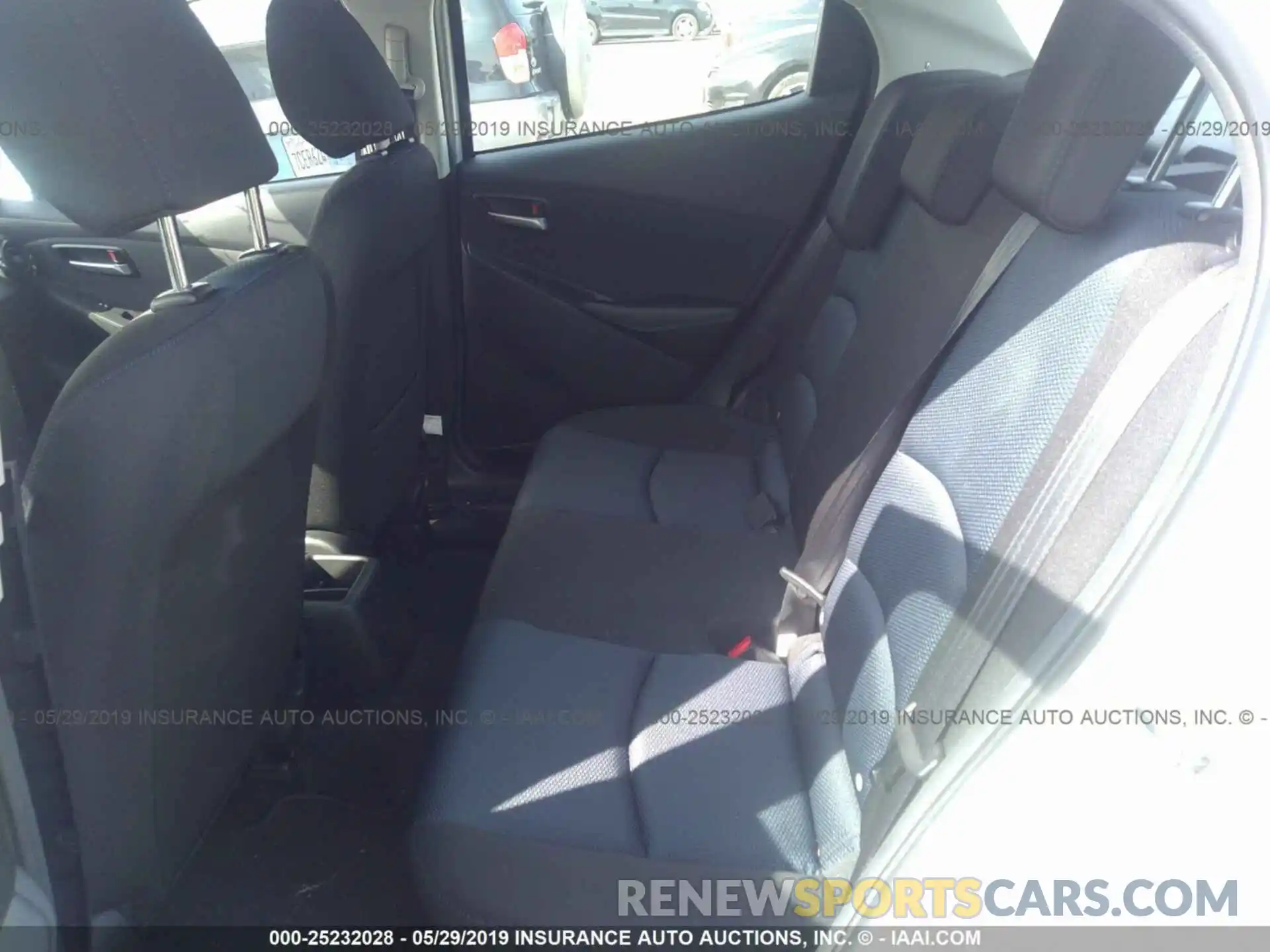 8 Photograph of a damaged car 3MYDLBYV4KY511340 TOYOTA YARIS 2019