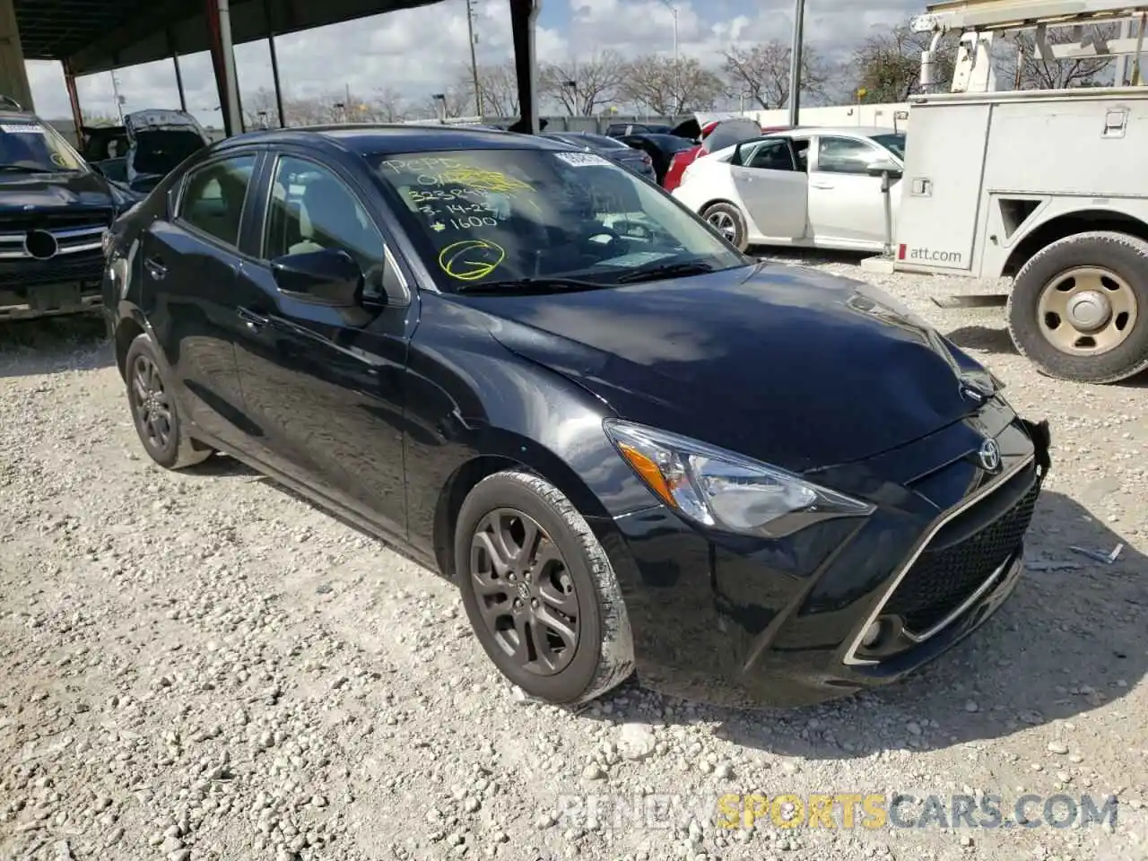 1 Photograph of a damaged car 3MYDLBYV4KY511600 TOYOTA YARIS 2019