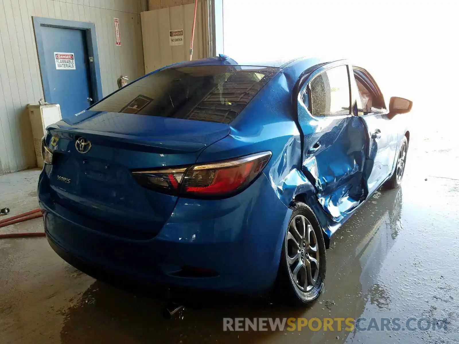 4 Photograph of a damaged car 3MYDLBYV4KY511838 TOYOTA YARIS 2019