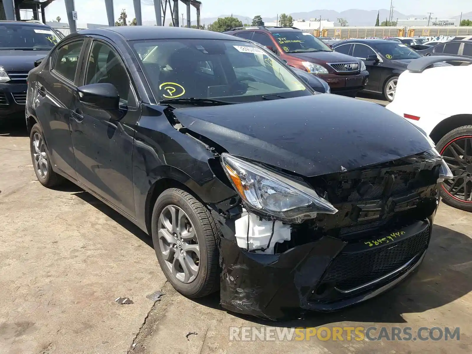 1 Photograph of a damaged car 3MYDLBYV4KY514965 TOYOTA YARIS 2019