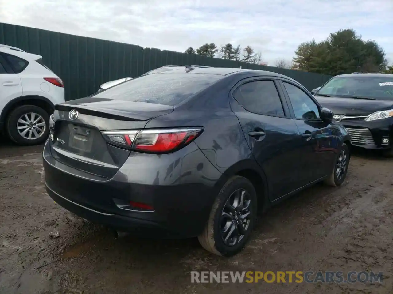 4 Photograph of a damaged car 3MYDLBYV4KY516313 TOYOTA YARIS 2019