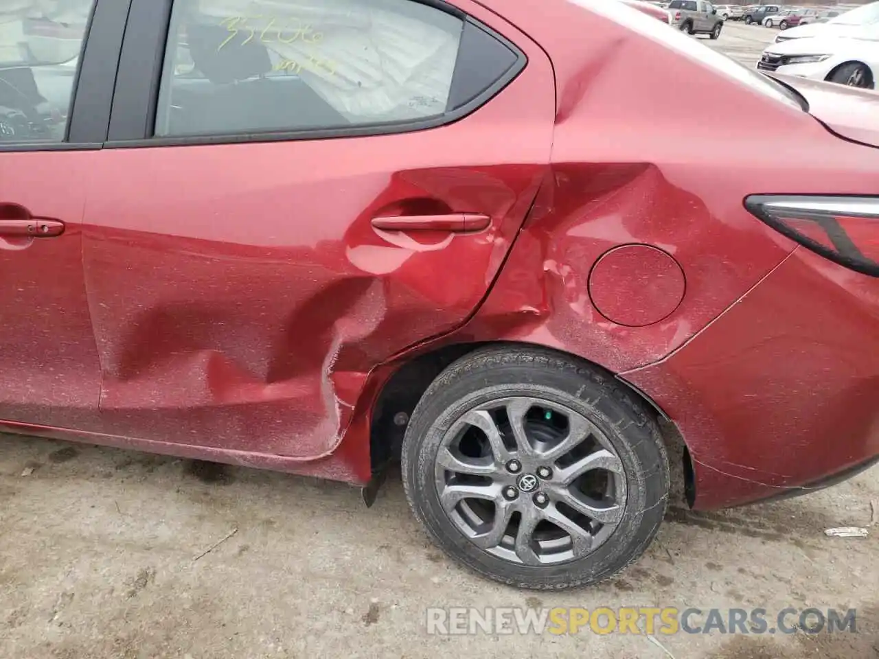 9 Photograph of a damaged car 3MYDLBYV4KY518692 TOYOTA YARIS 2019