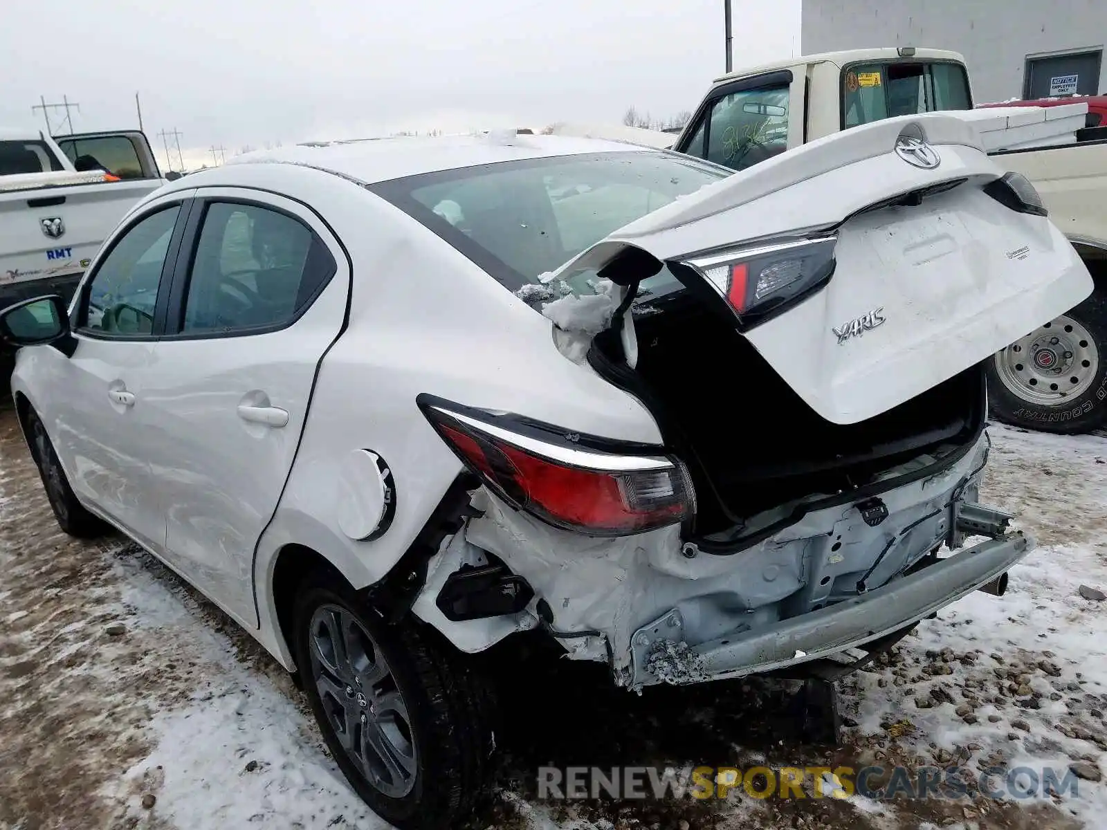 3 Photograph of a damaged car 3MYDLBYV4KY519003 TOYOTA YARIS 2019