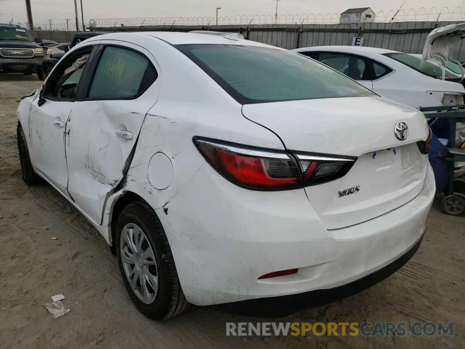 3 Photograph of a damaged car 3MYDLBYV4KY520121 TOYOTA YARIS 2019