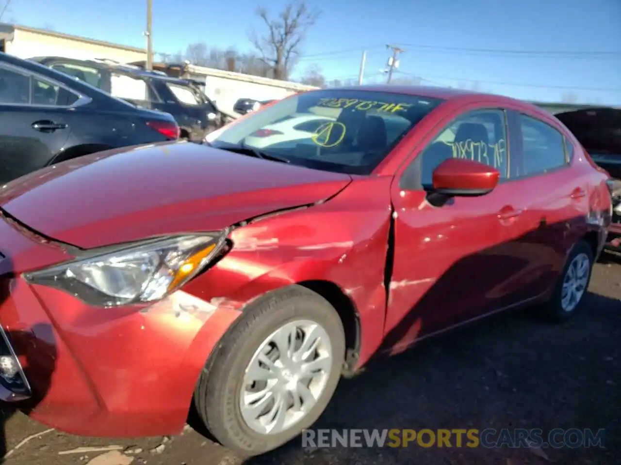 9 Photograph of a damaged car 3MYDLBYV4KY521365 TOYOTA YARIS 2019