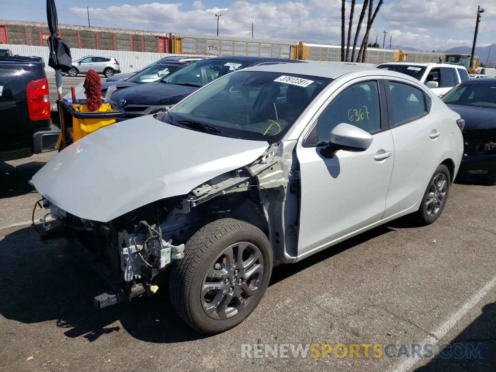 2 Photograph of a damaged car 3MYDLBYV4KY521723 TOYOTA YARIS 2019