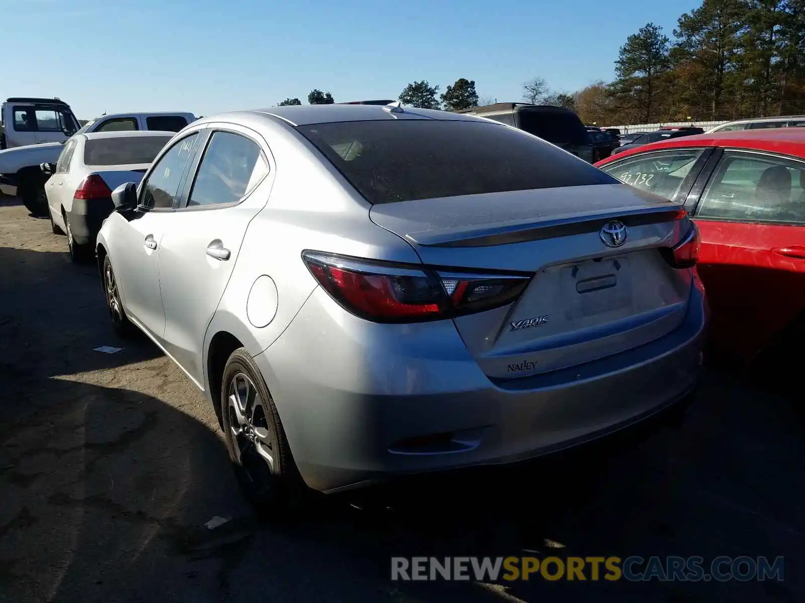 3 Photograph of a damaged car 3MYDLBYV4KY523813 TOYOTA YARIS 2019