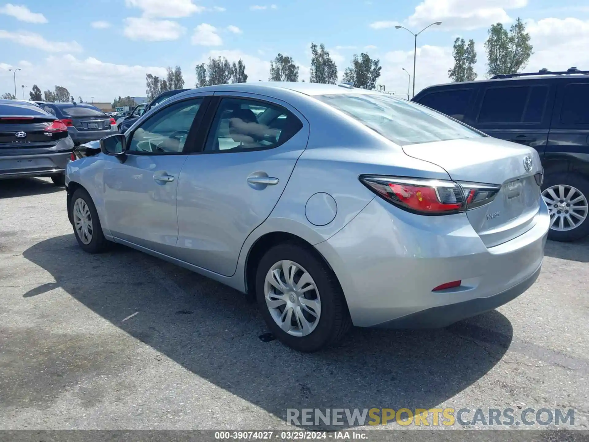 3 Photograph of a damaged car 3MYDLBYV4KY524041 TOYOTA YARIS 2019