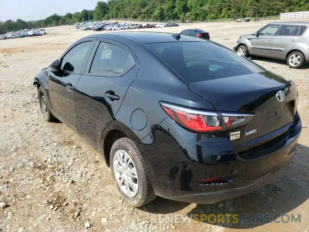 3 Photograph of a damaged car 3MYDLBYV4KY524377 TOYOTA YARIS 2019