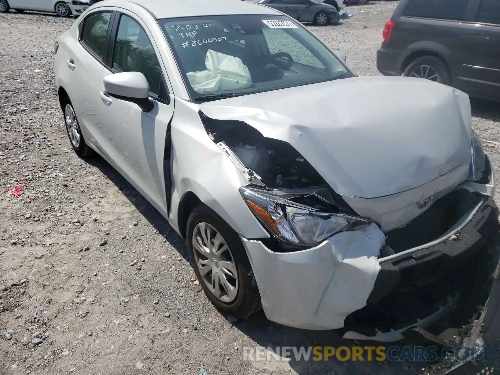 1 Photograph of a damaged car 3MYDLBYV4KY524511 TOYOTA YARIS 2019