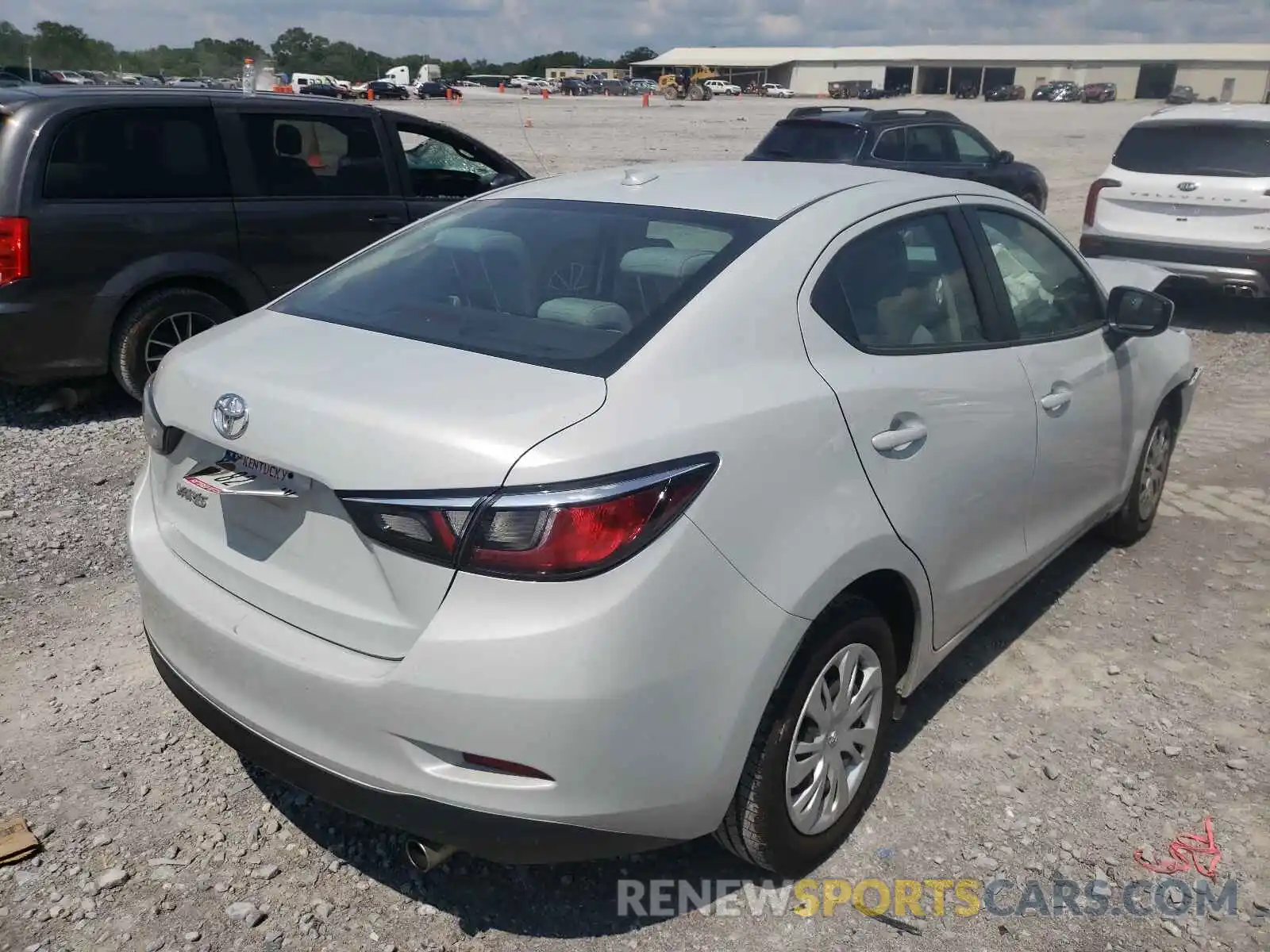 4 Photograph of a damaged car 3MYDLBYV4KY524511 TOYOTA YARIS 2019