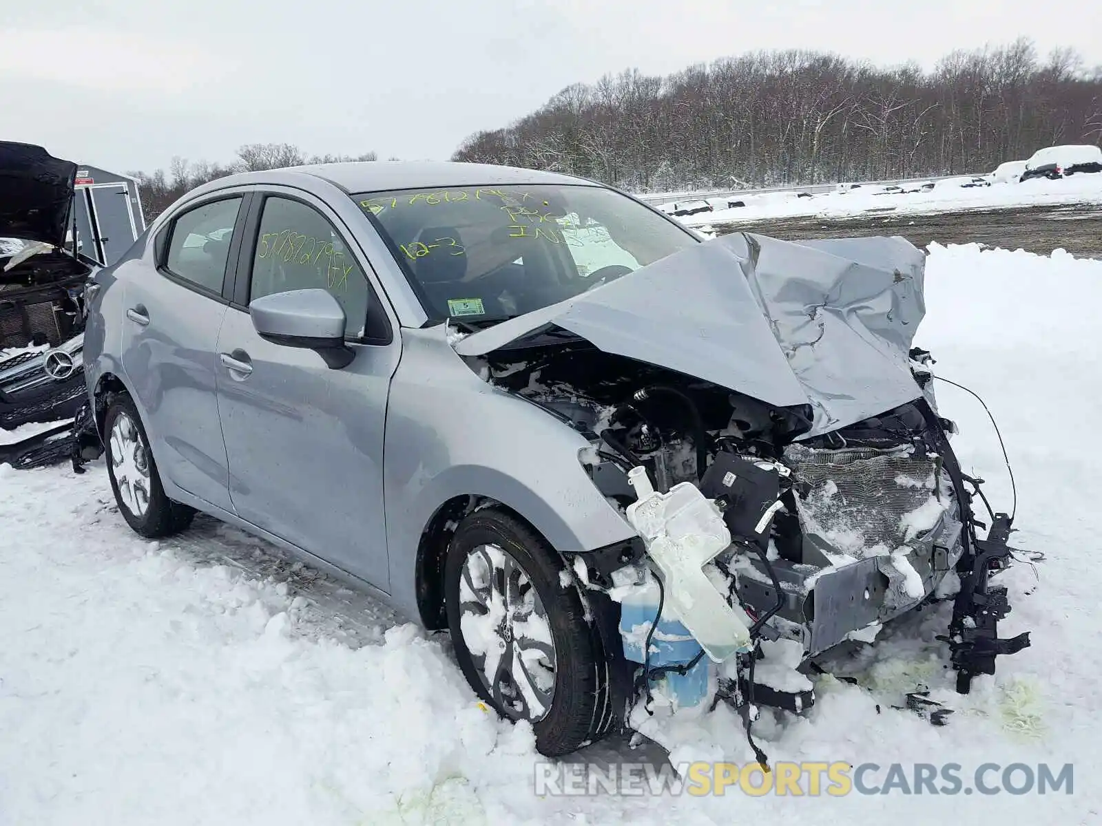 1 Photograph of a damaged car 3MYDLBYV4KY524847 TOYOTA YARIS 2019