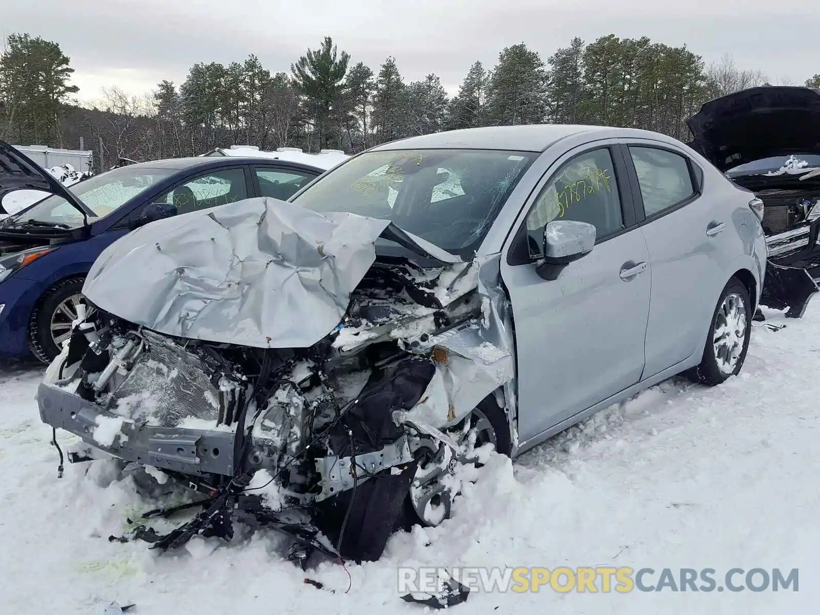 2 Photograph of a damaged car 3MYDLBYV4KY524847 TOYOTA YARIS 2019