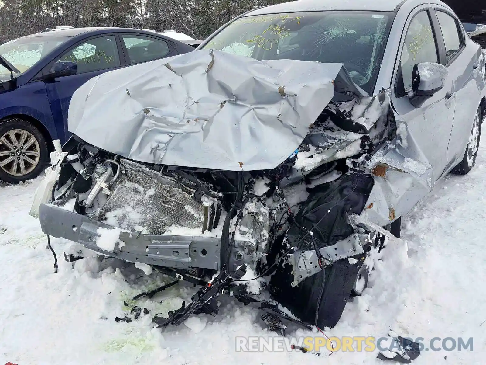 9 Photograph of a damaged car 3MYDLBYV4KY524847 TOYOTA YARIS 2019