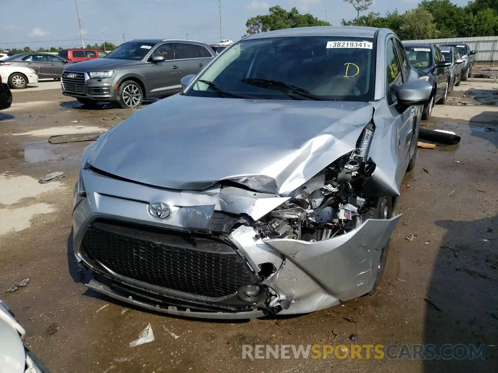 9 Photograph of a damaged car 3MYDLBYV4KY525092 TOYOTA YARIS 2019